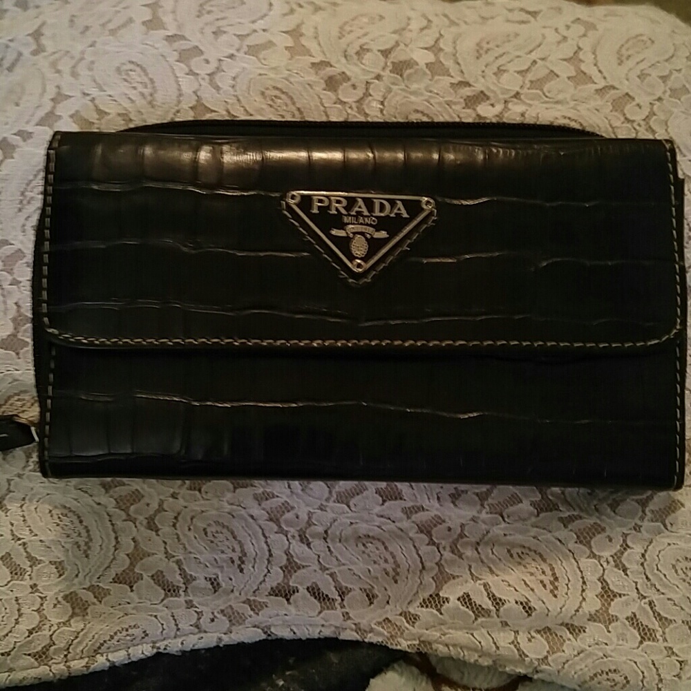 PRADA WALLET